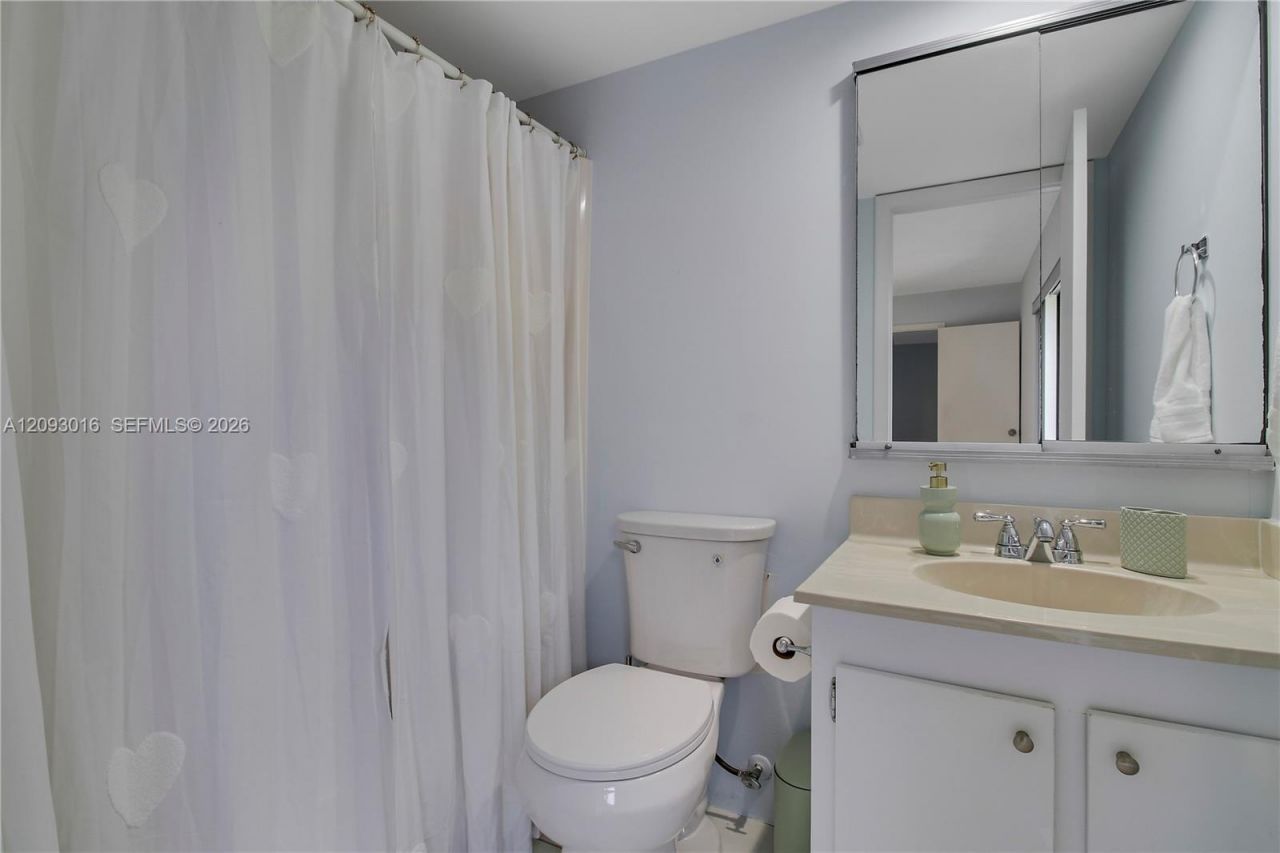 825 Center St , Unit 14B, Jupiter, FL 33458 Photo