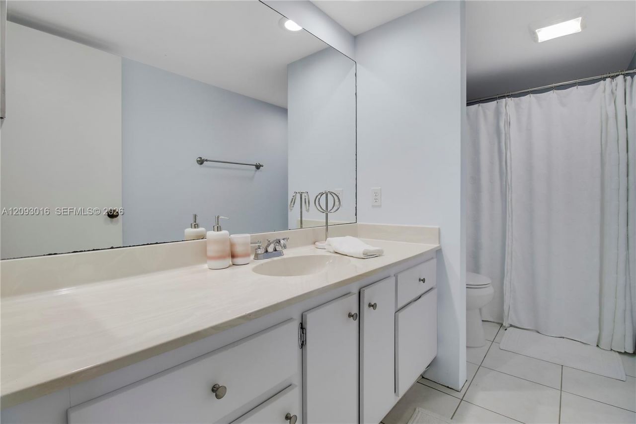 825 Center St , Unit 14B, Jupiter, FL 33458 Photo