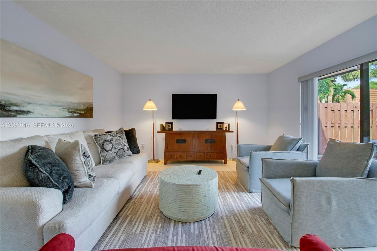 825 Center St , Unit 14B, Jupiter, FL 33458 Photo