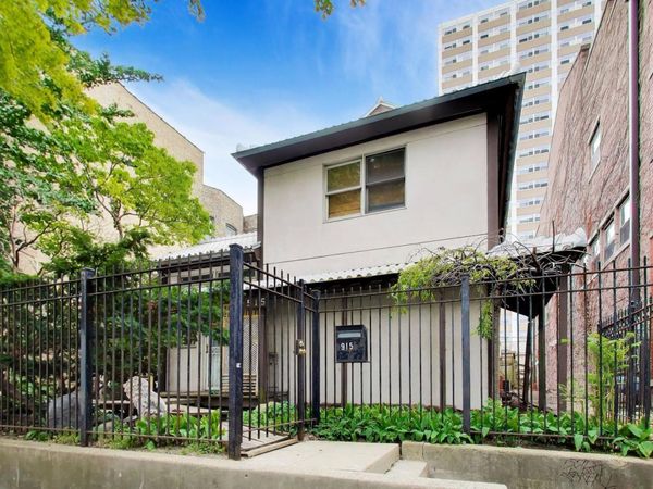 915 W Lawrence Avenue , Chicago, IL 60640