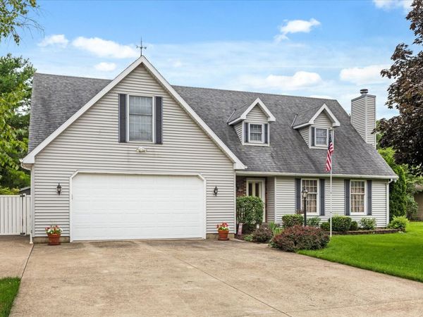 1517 E 1st Street , Streator, IL 61364