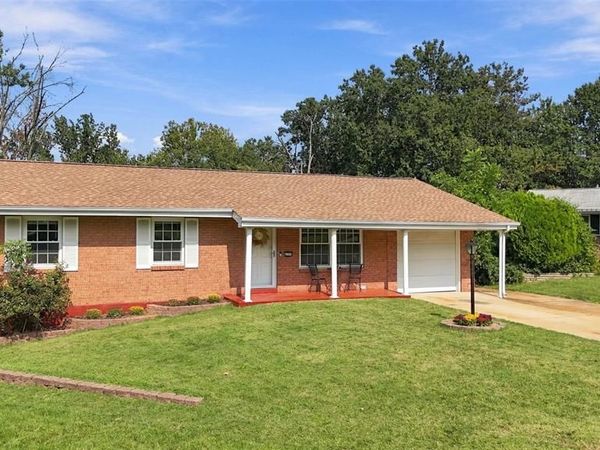 4303 Martyridge Court, St Louis, MO 63129