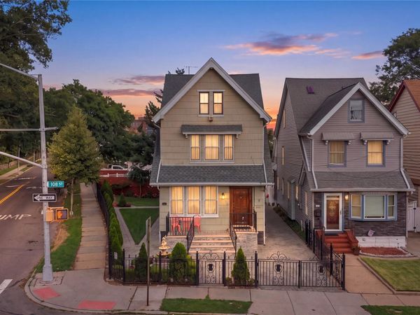 8401 104th Street, Richmond Hill, NY 11418