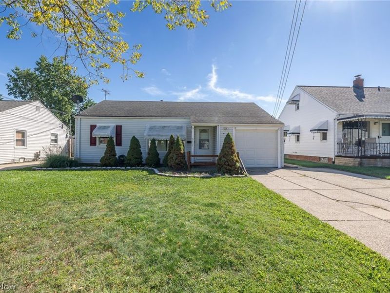 6117 Ira Avenue, Brooklyn, OH 44144 Photo 1