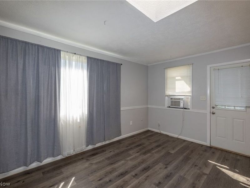 6117 Ira Avenue, Brooklyn, OH 44144 Photo 6