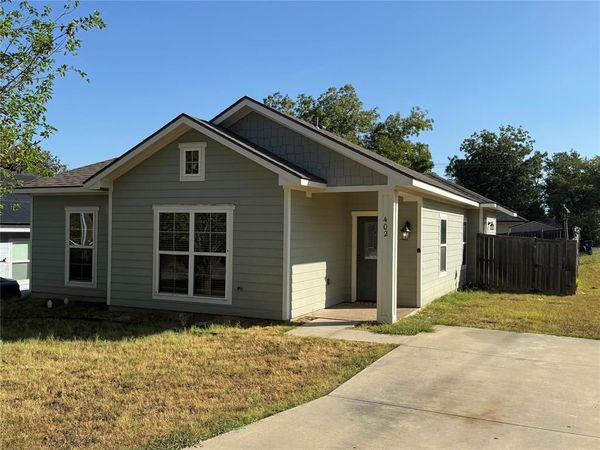 402 W Avenue C, Waxahachie, TX 75165