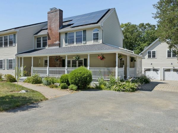 18 Proctor Rd, Chelmsford, MA 01824