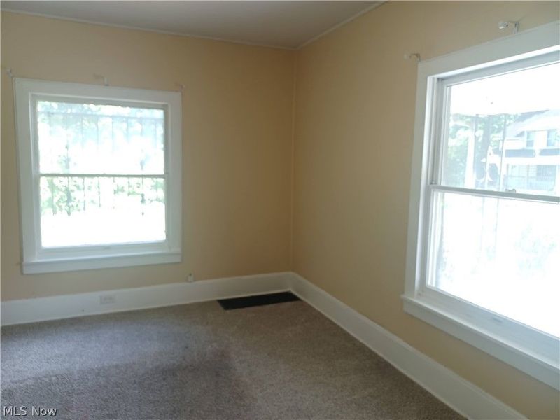 660 4th Street SW, Warren, OH 44483 Photo 9