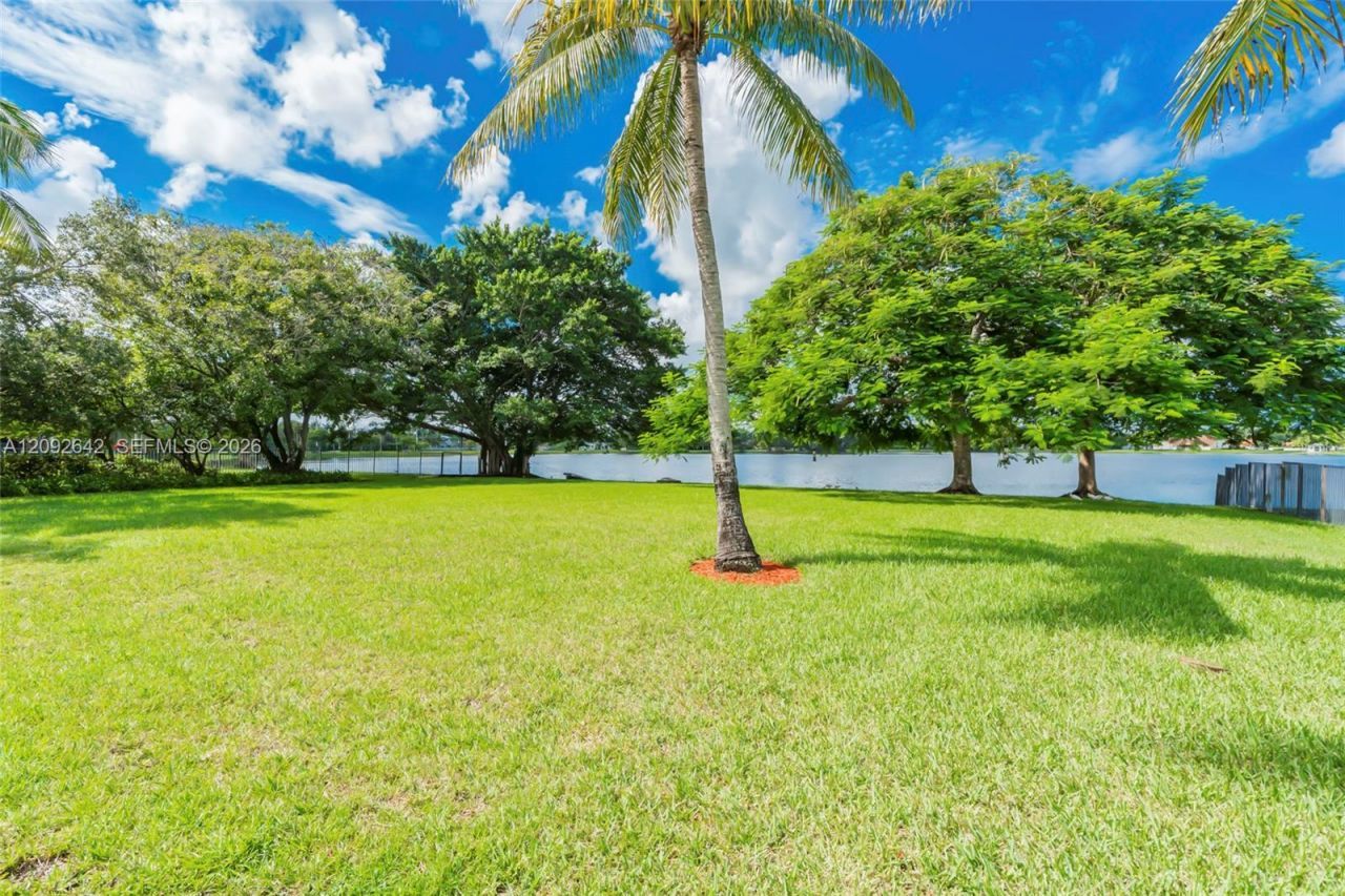 1201 Bristol Ave, Davie, FL 33325 Photo