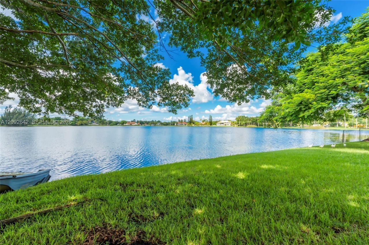 1201 Bristol Ave, Davie, FL 33325 Photo