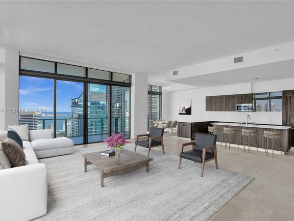 88 SW 7th St , Unit 4011, Miami, FL 33130
