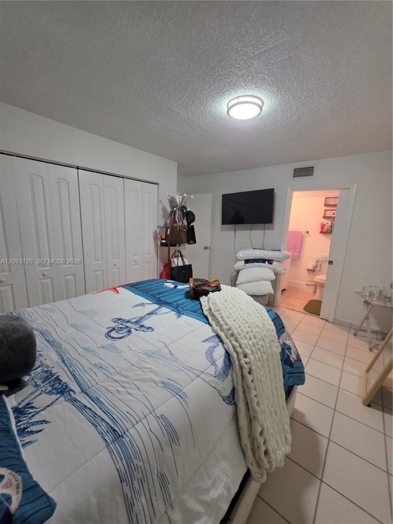 7673 W 29th Ln, Unit 102-47, Hialeah, FL 33018 Photo