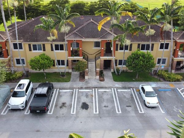 940 NE 33rd Ter , Unit 102, Homestead, FL 33033