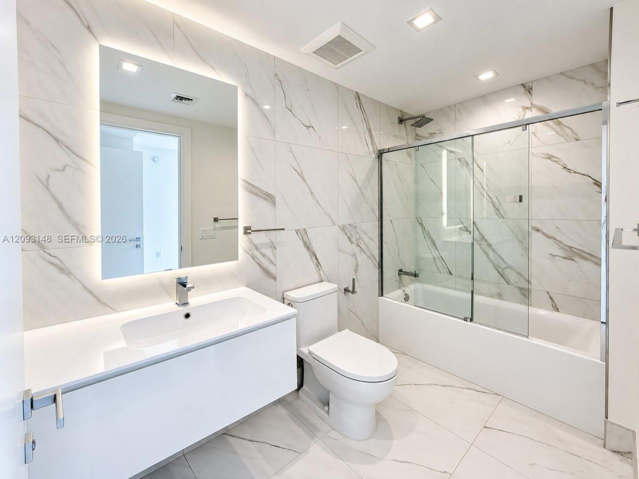 1170 E Hallandale Beach Blvd, Unit 1901, Hallandale Beach, FL 33009 Photo
