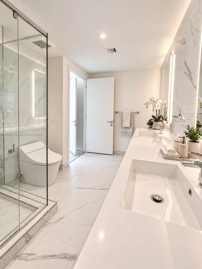 1170 E Hallandale Beach Blvd, Unit 1901, Hallandale Beach, FL 33009 Photo