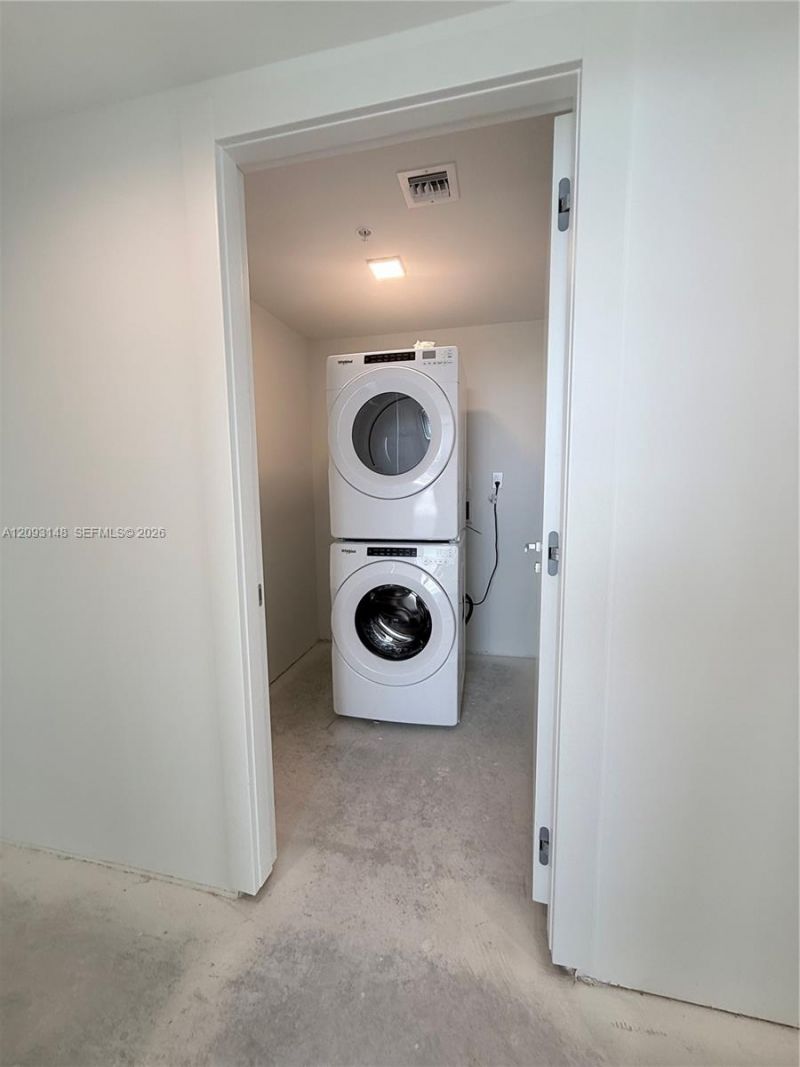1170 E Hallandale Beach Blvd, Unit 1901, Hallandale Beach, FL 33009 Photo