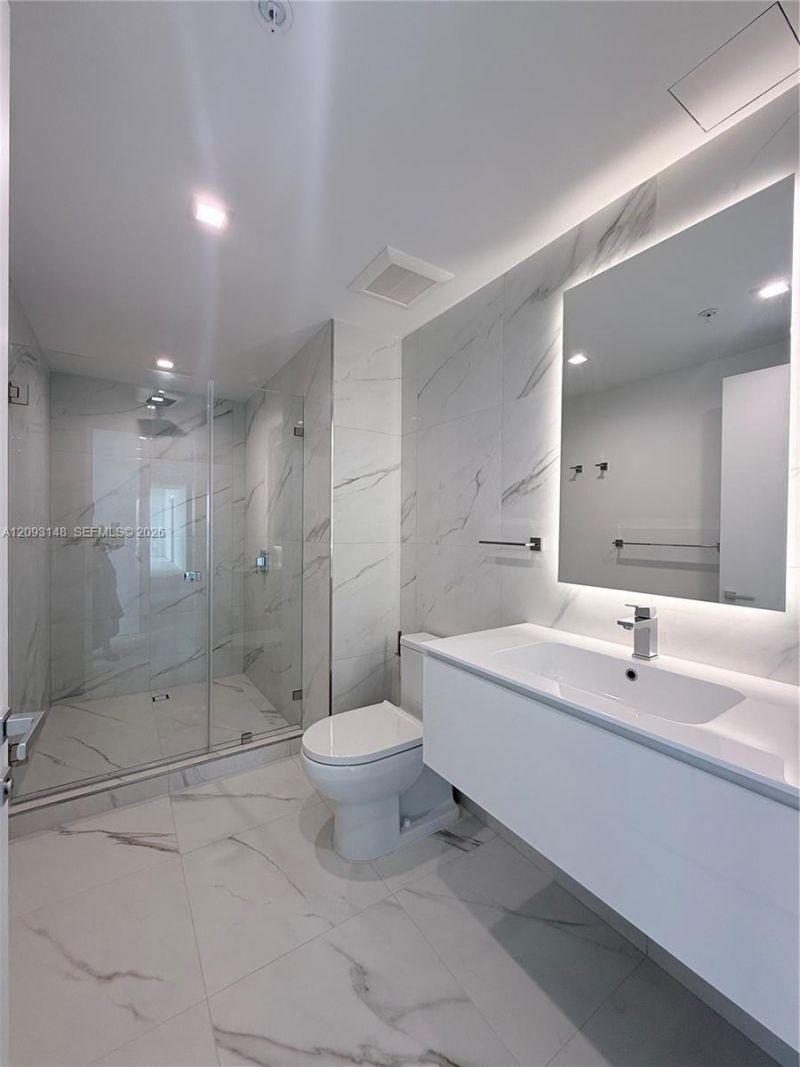 1170 E Hallandale Beach Blvd, Unit 1901, Hallandale Beach, FL 33009 Photo
