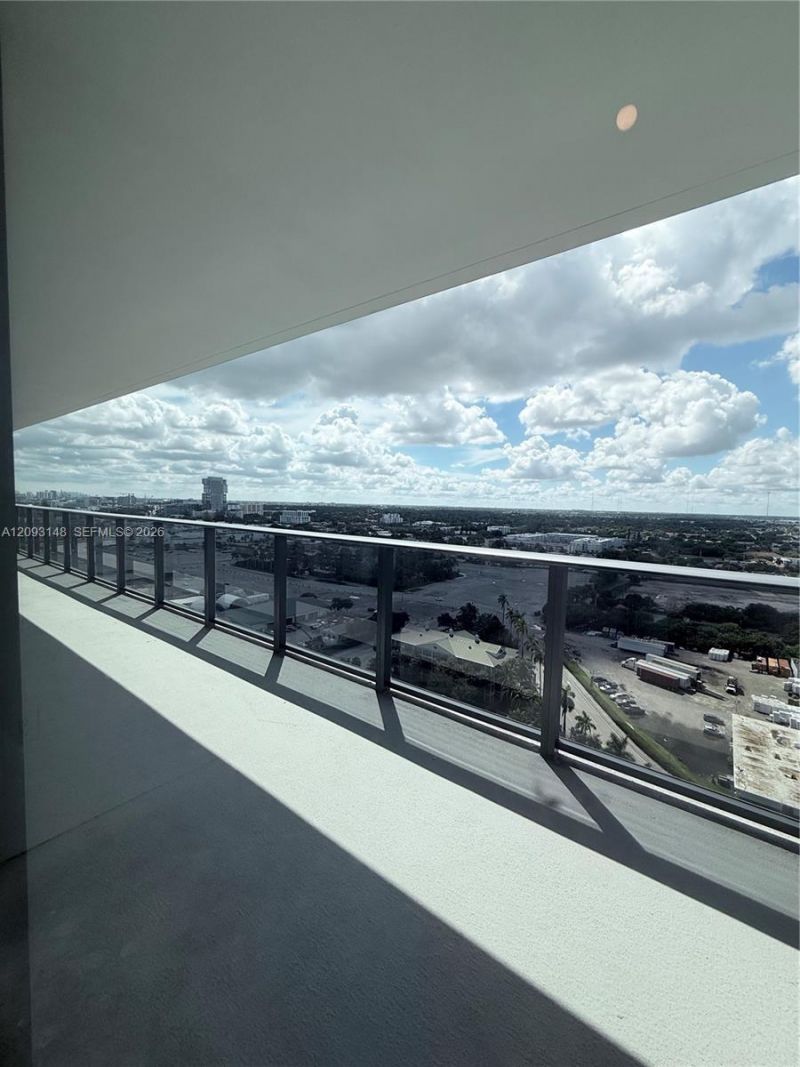 1170 E Hallandale Beach Blvd, Unit 1901, Hallandale Beach, FL 33009 Photo