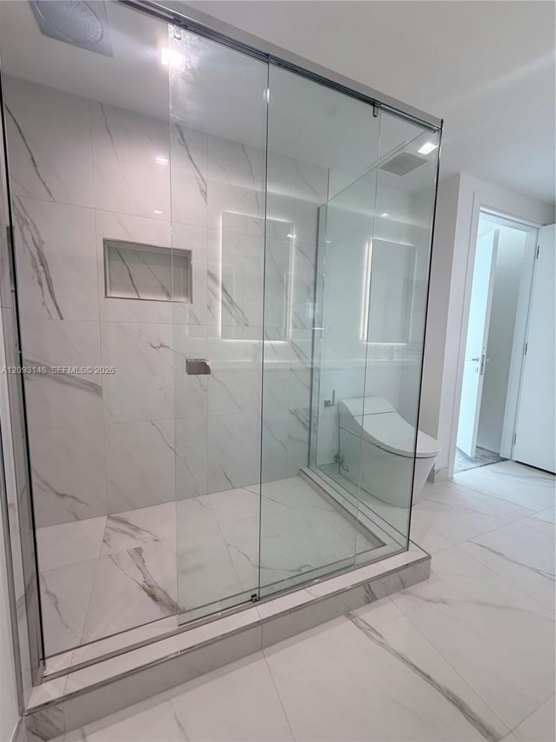 1170 E Hallandale Beach Blvd, Unit 1901, Hallandale Beach, FL 33009 Photo