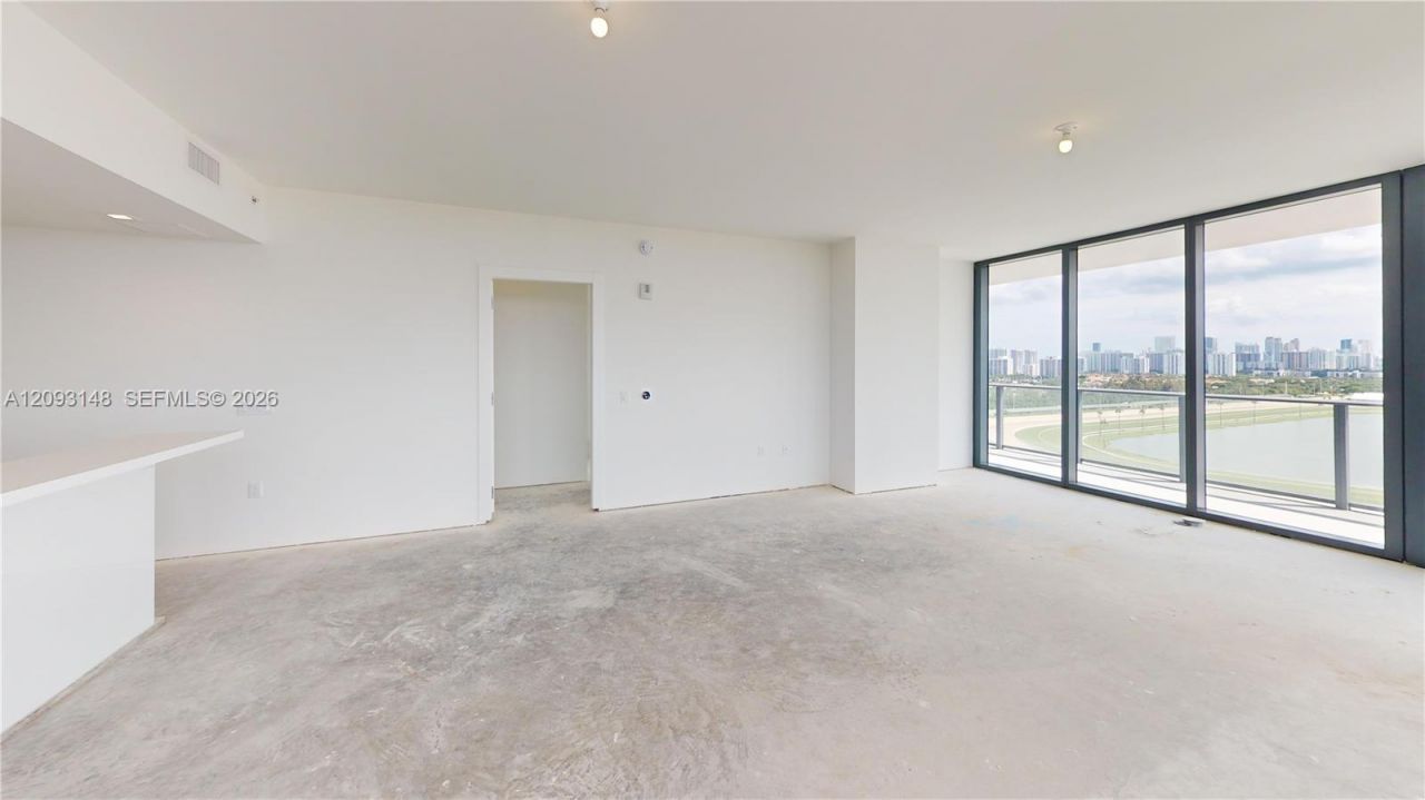 1170 E Hallandale Beach Blvd, Unit 1901, Hallandale Beach, FL 33009 Photo