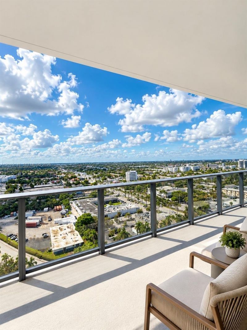 1170 E Hallandale Beach Blvd, Unit 1901, Hallandale Beach, FL 33009 Photo