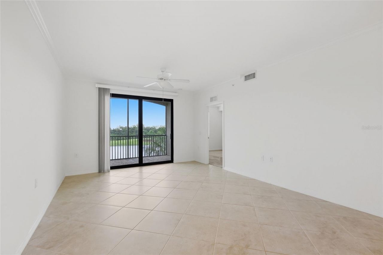 16814 Vardon Terrace , Unit 304, Lakewood Ranch, FL 34211 Photo