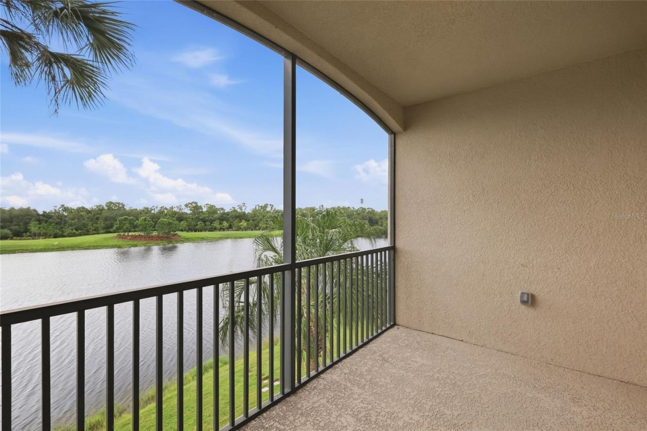 16814 Vardon Terrace , Unit 304, Lakewood Ranch, FL 34211 Photo