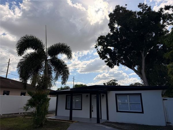 5808 N LOIS AVENUE , TAMPA, FL 33614