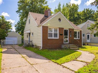 87 Wilshire Road , Cheektowaga, NY 14225