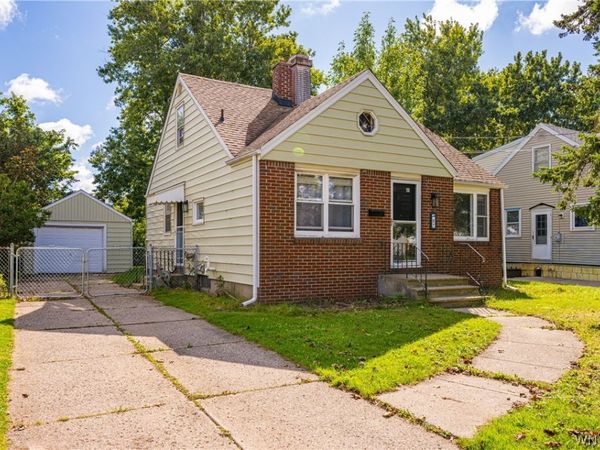 87 Wilshire Road , Cheektowaga, NY 14225
