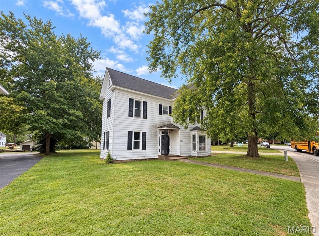 320 W Columbia Street, Farmington, MO 63640 Main Photo