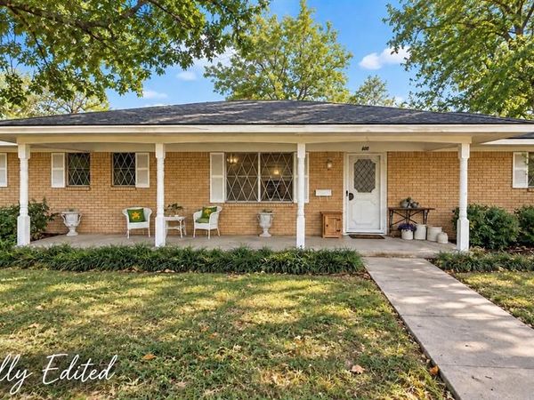 600 Carroll Street , Kerens, TX 75144