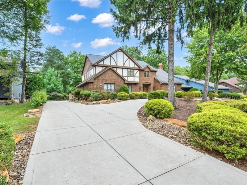 7411 Old Quarry Lane, Brecksville, OH 44141 Photo 4