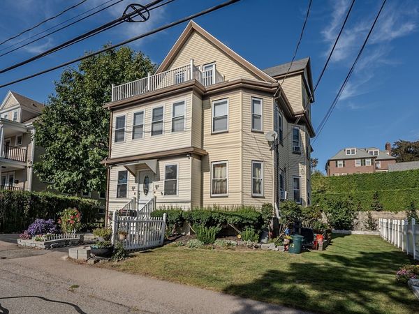 162-164 Glendale Rd, Quincy, MA 02169