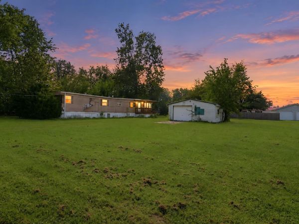 617 W 9th Street, Bicknell, IN 47512