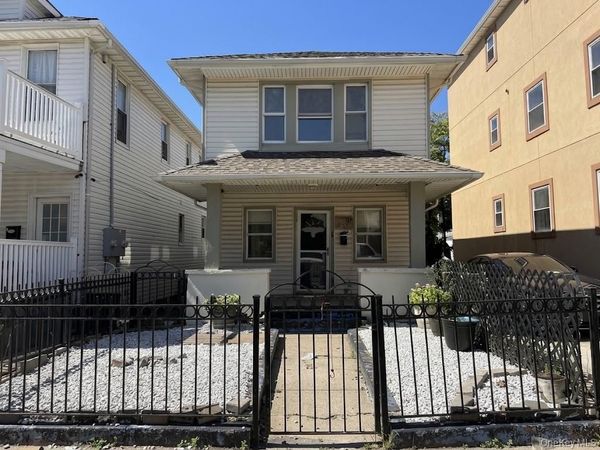 149 Beach 27th Street , Far Rockaway, NY 11691
