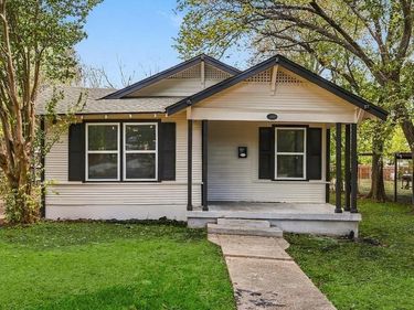 2842 Harlandale Avenue, Dallas, TX 75216