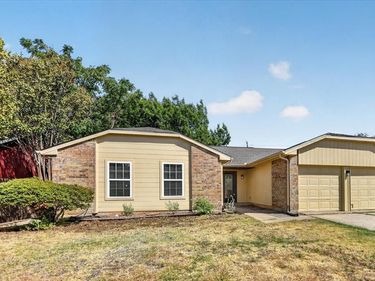 6283 Woodstream Trail, Fort Worth, TX 76133