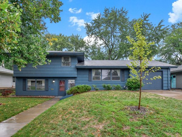 2812 65th Avenue N, Brooklyn Center, MN 55430