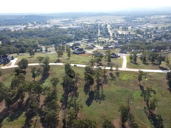 828 Ridgeview Drive , Tahlequah, OK 74464
