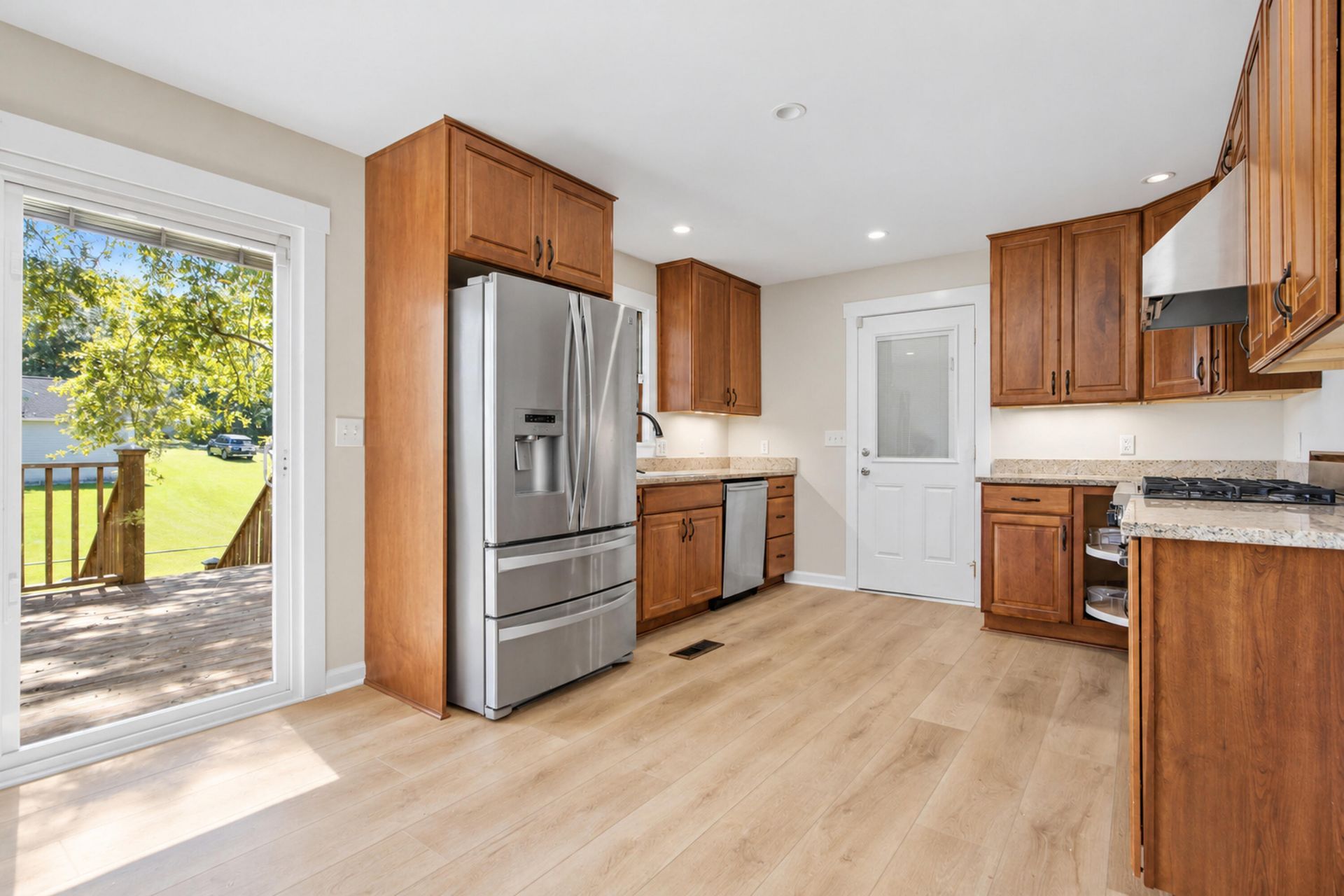 127 Clay Street Photo 15