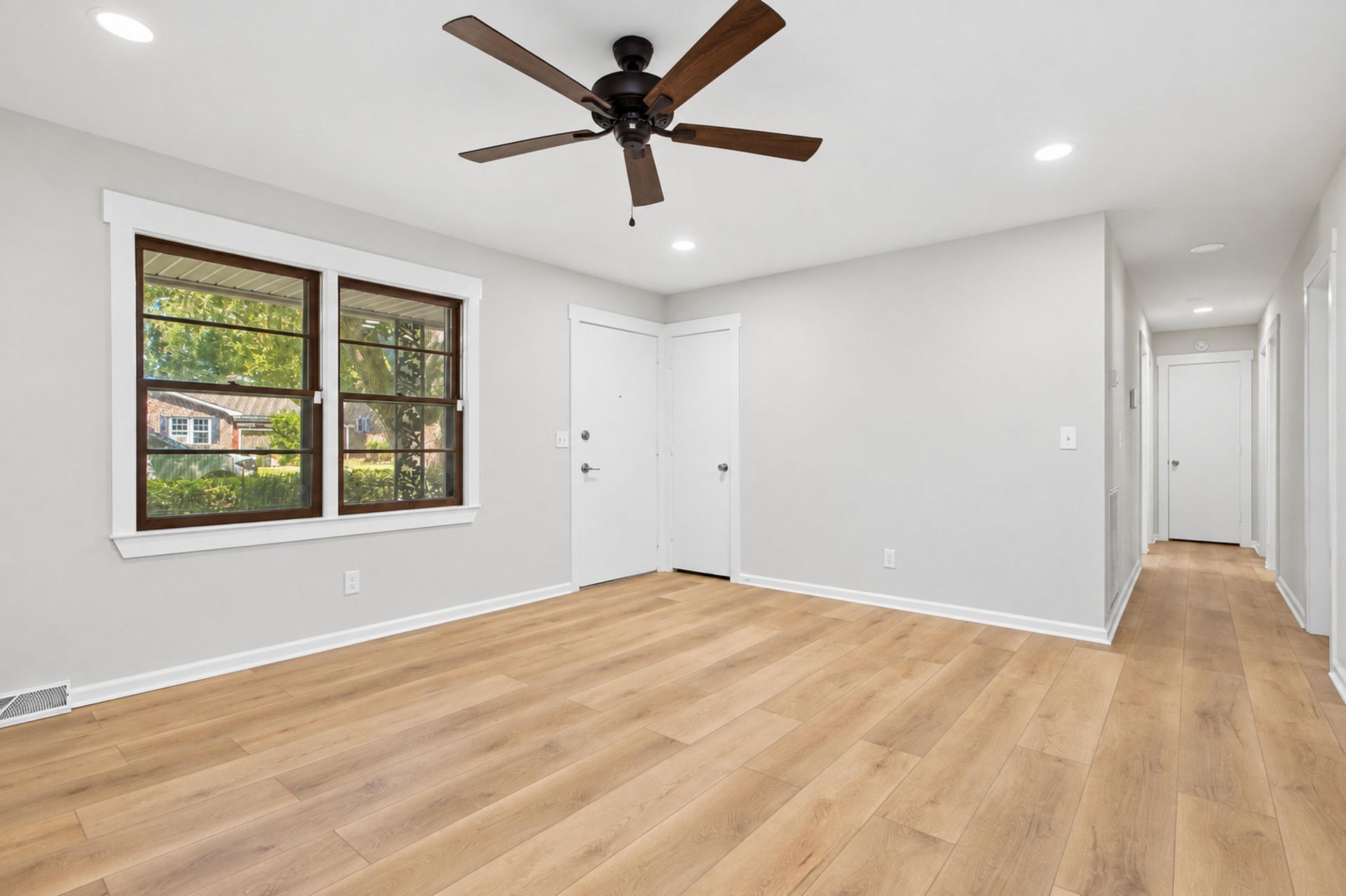127 Clay Street Photo 20