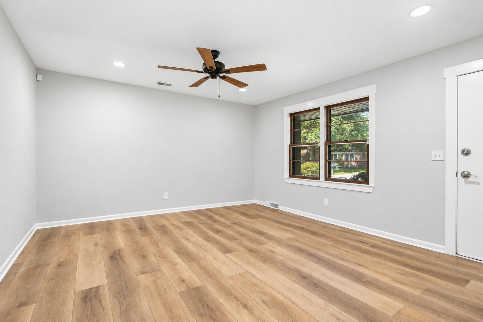 127 Clay Street Photo 21