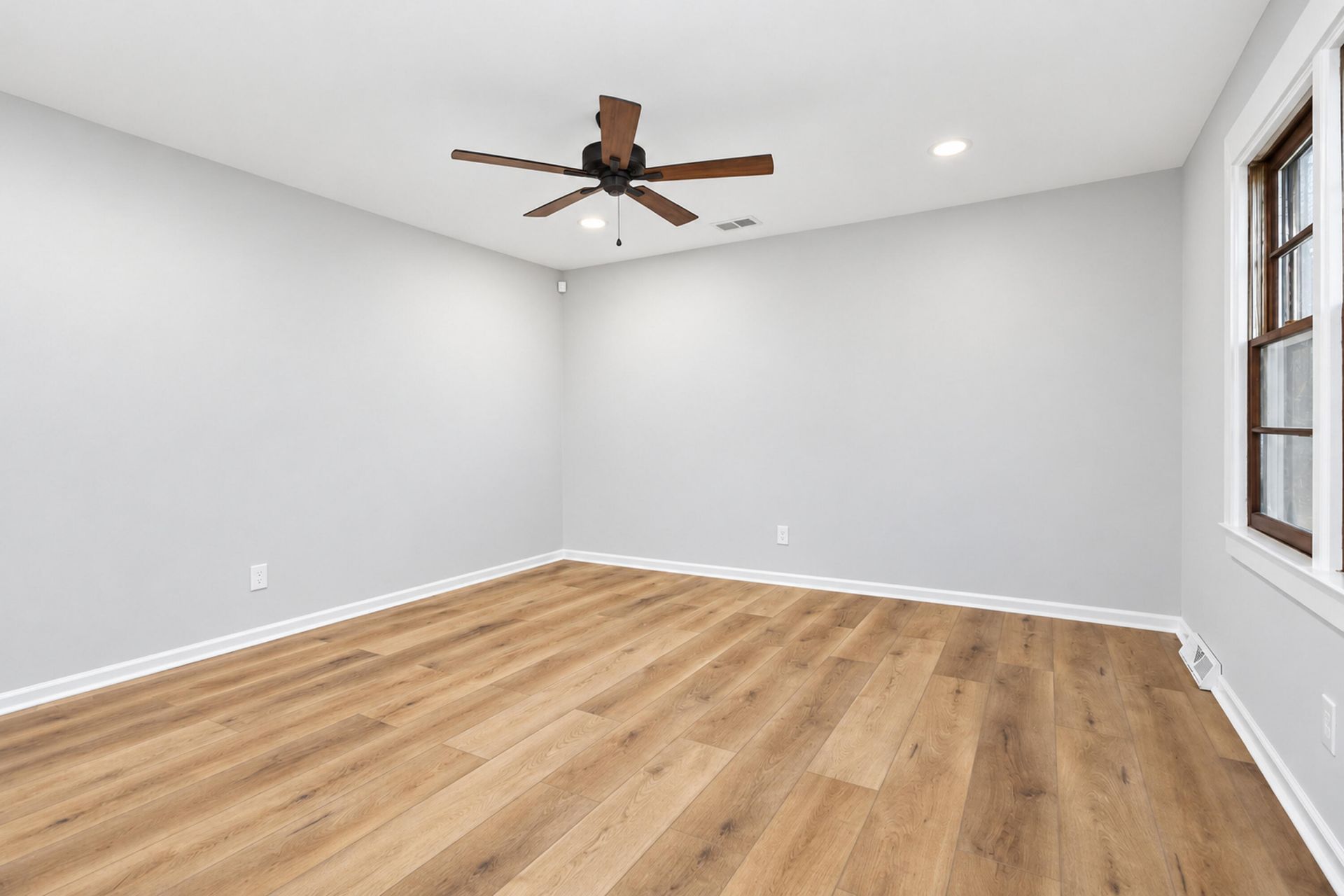 127 Clay Street Photo 22