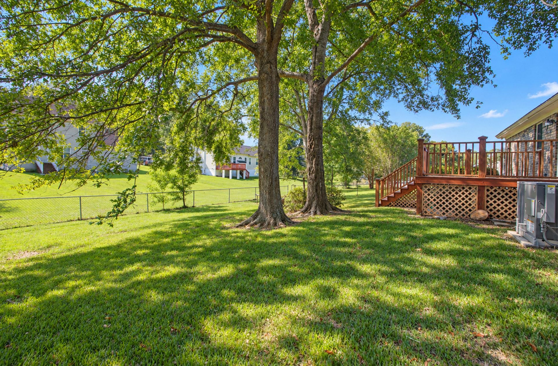 127 Clay Street Photo 32