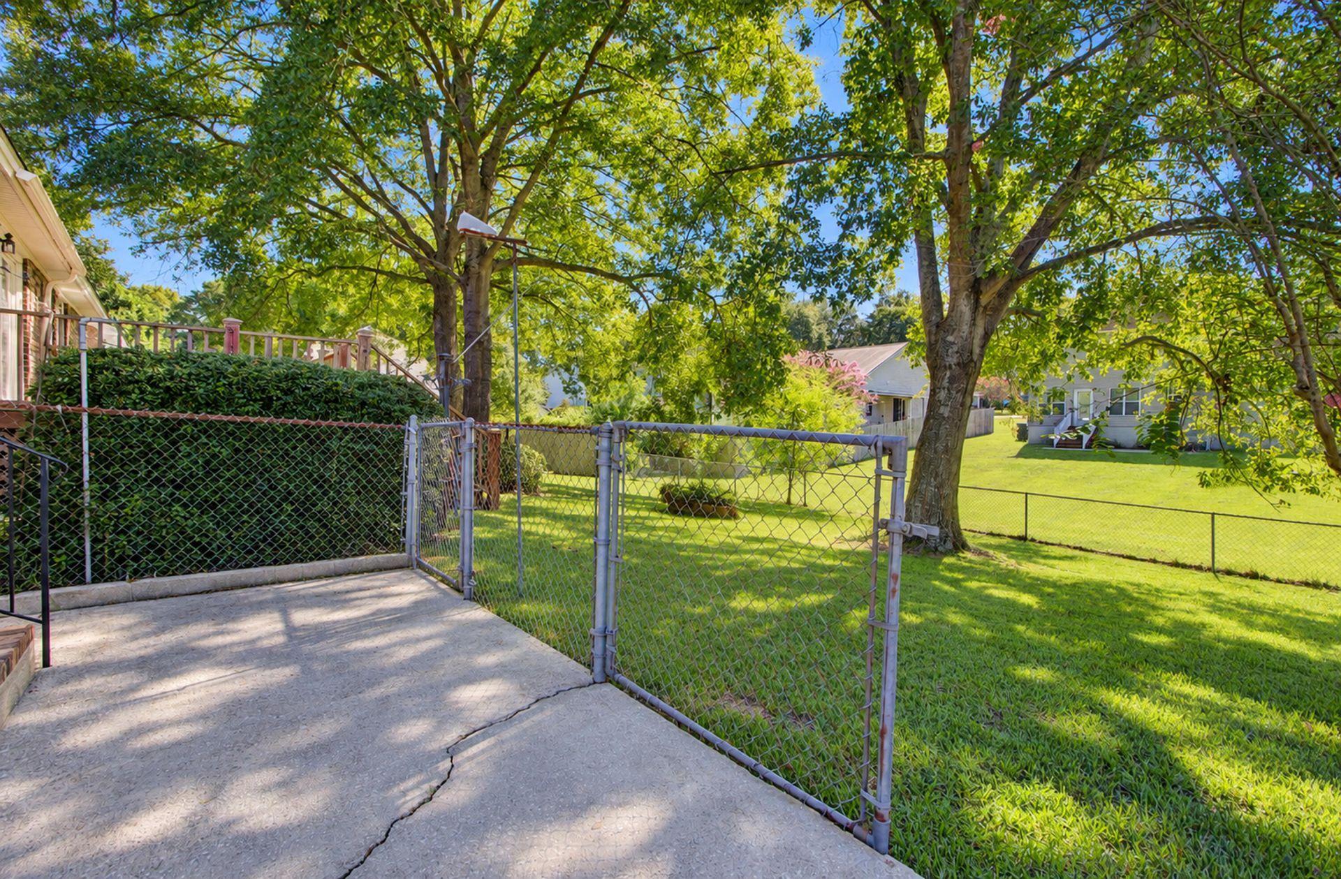 127 Clay Street Photo 39