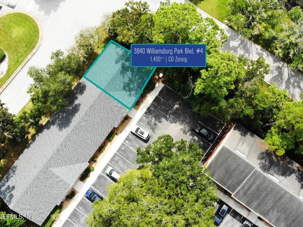 3840 WILLIAMSBURG PARK Boulevard, Unit 4, Jacksonville, FL 32257