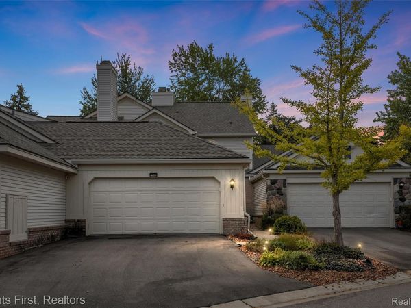 7589 Danbury Circle, West Bloomfield Township, Mi 48322