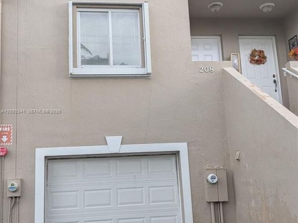 208 Riviera Cir , Unit 67-10, Weston, FL 33326