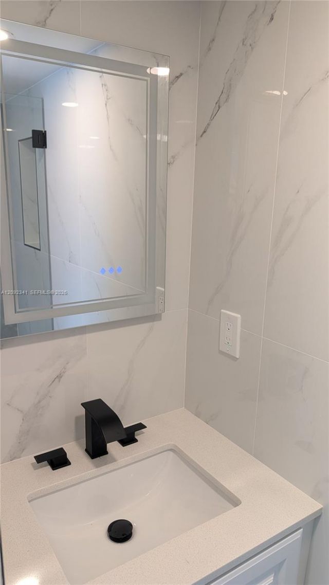 208 Riviera Cir , Unit 67-10, Weston, FL 33326 Photo